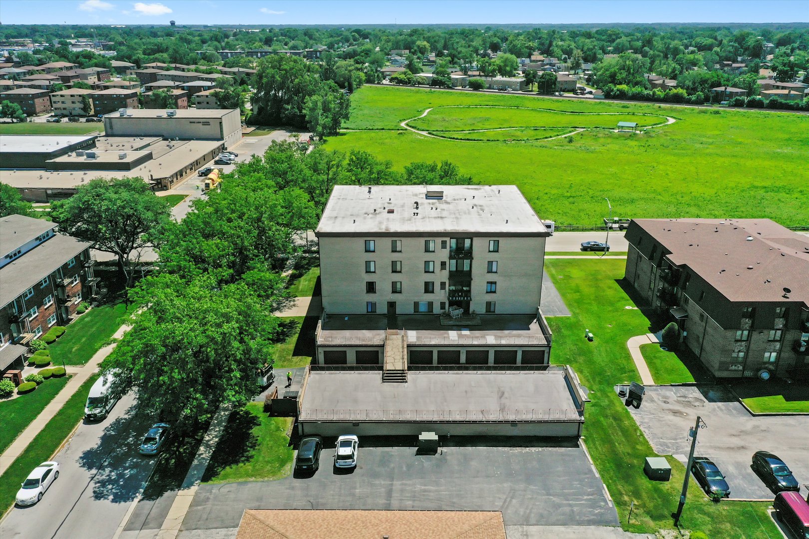 5800 W 105th Street #2C, Oak Lawn, IL 60453