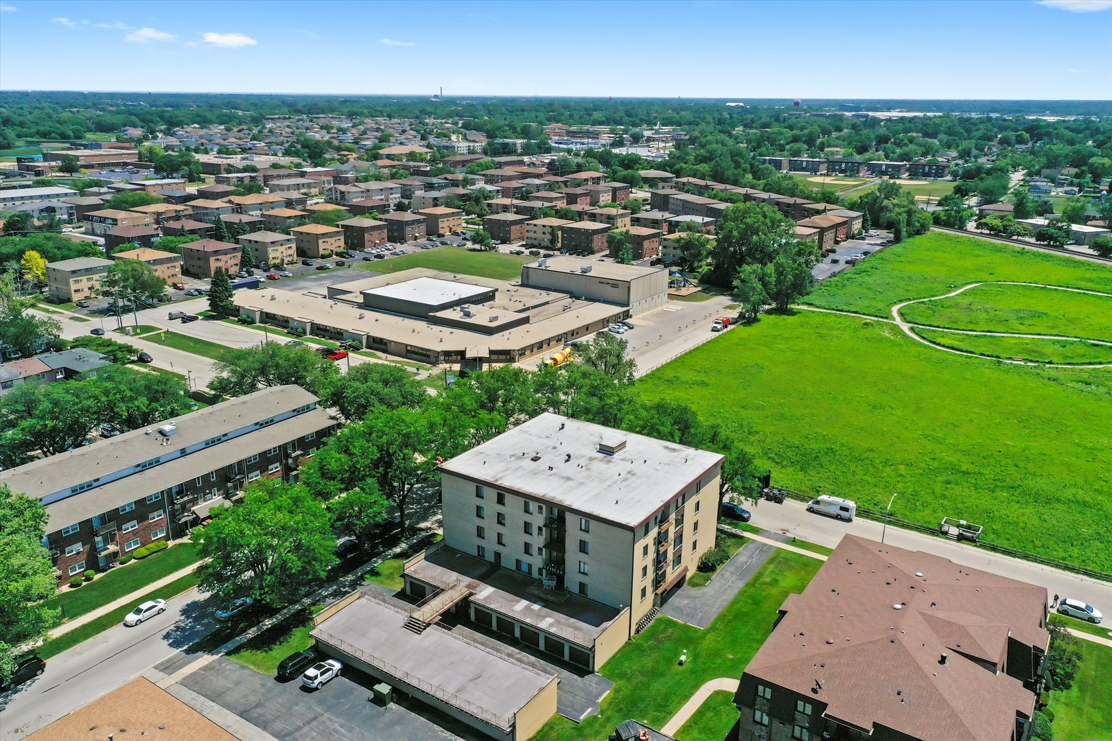 5800 W 105th Street #2C, Oak Lawn, IL 60453