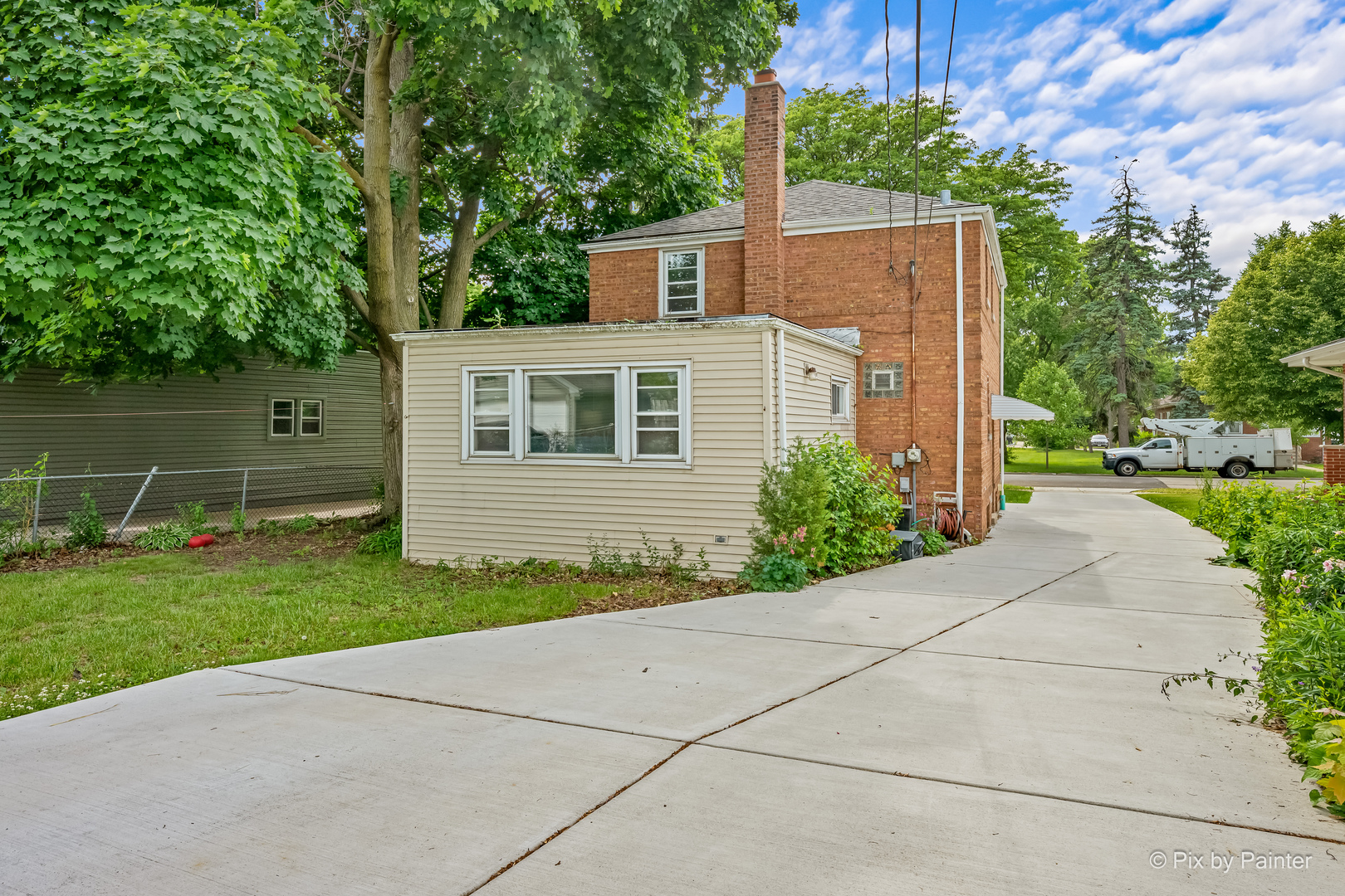 143 N Center Street, Bensenville, IL 60106