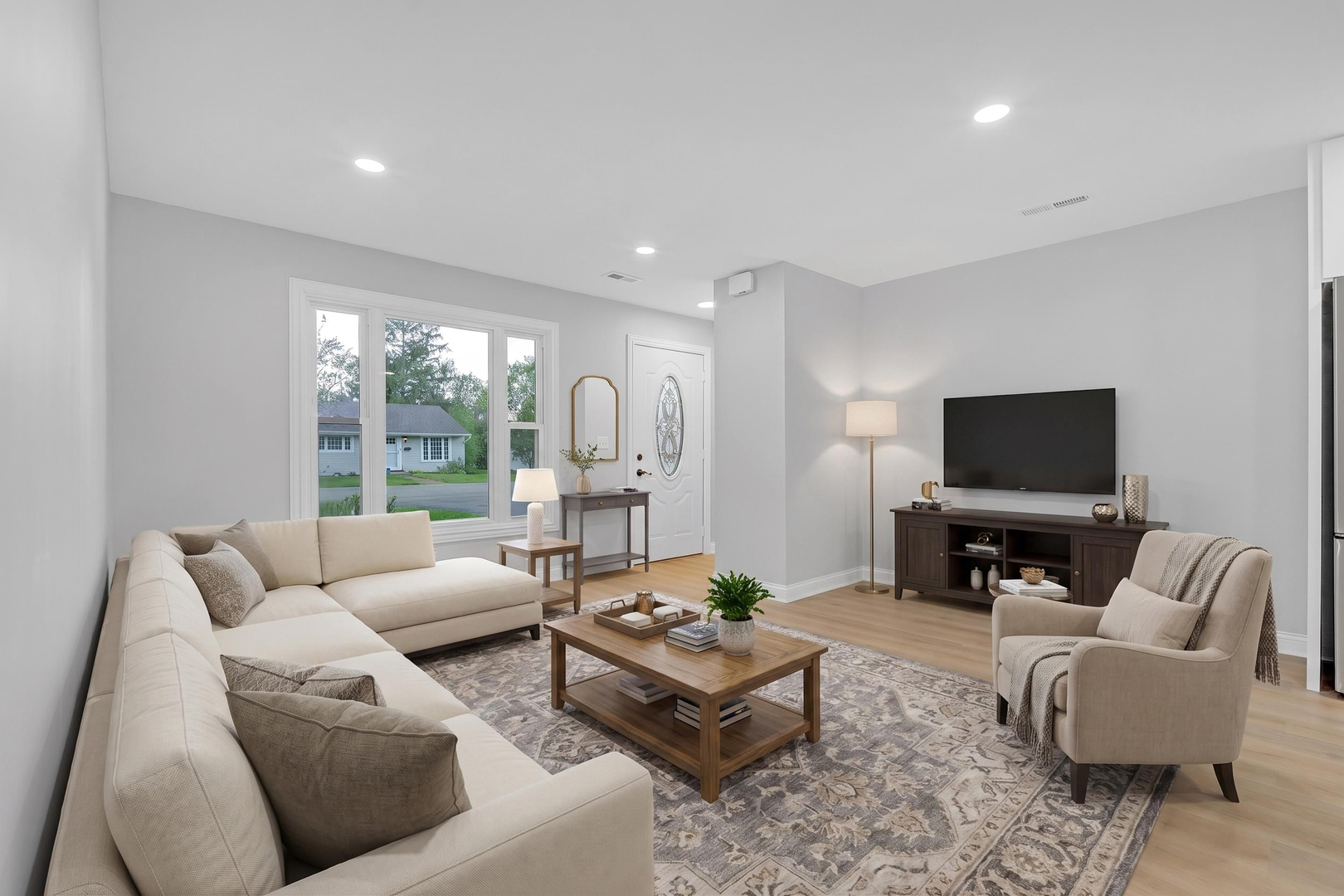 15 Johnathan Road, Lake Zurich, IL 60047