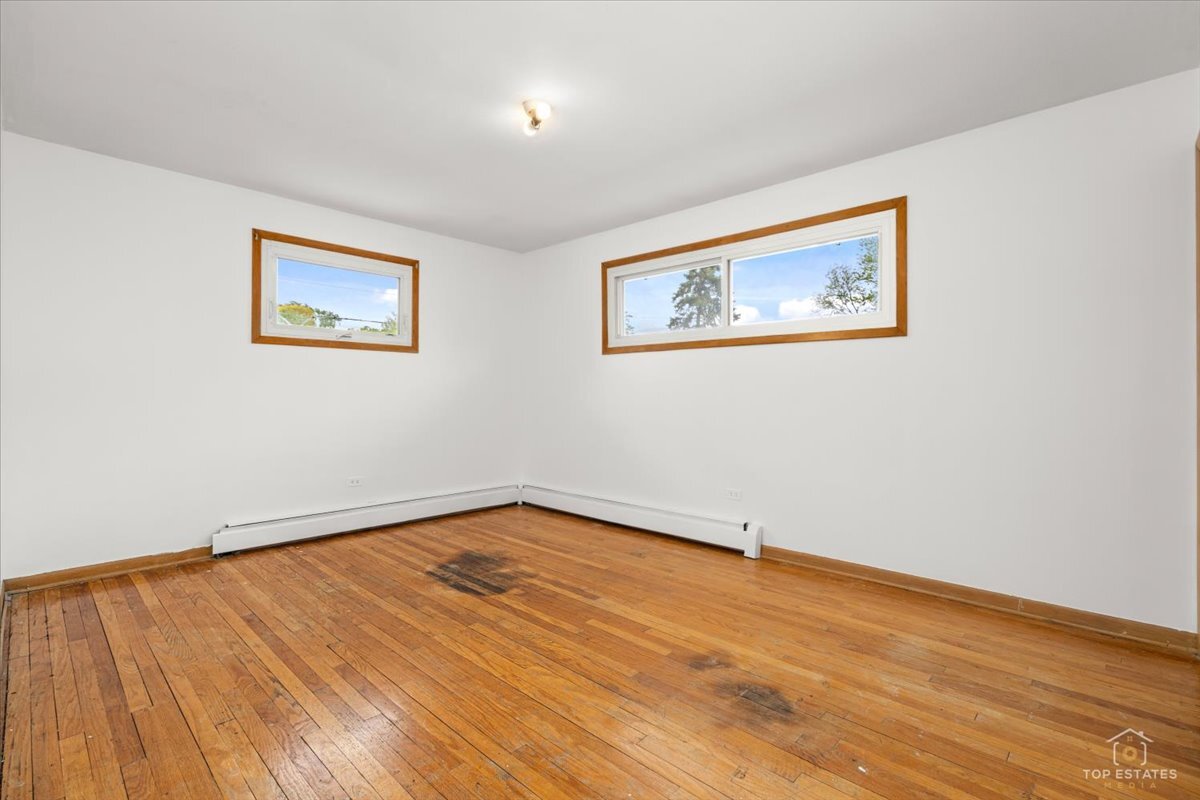 417 N Prospect Manor Avenue, Mount Prospect, IL 60056