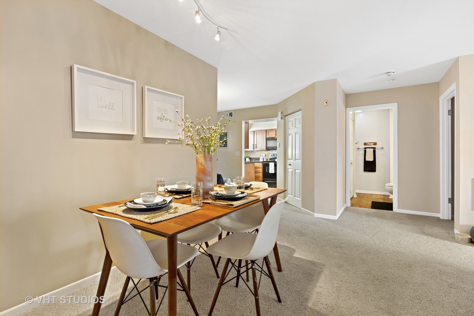 1617 Westminster Drive #203, Naperville, IL 60563