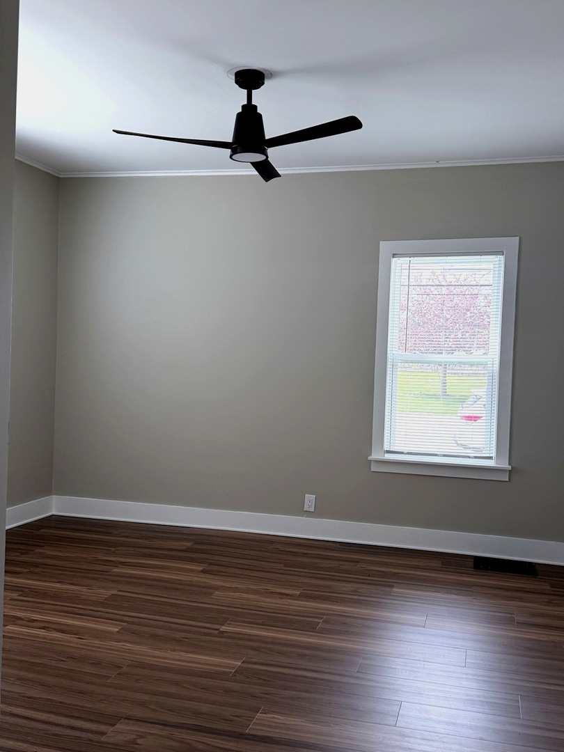 416 Clay Street #2, Woodstock, IL 60098