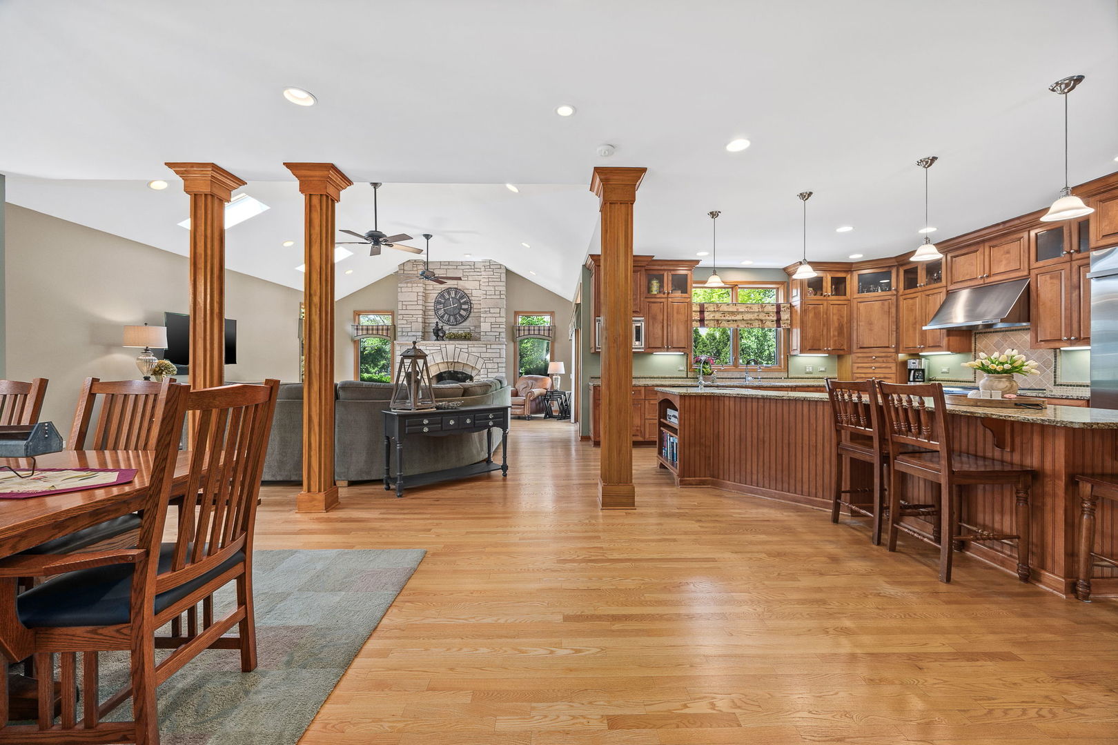 4542 Hatch Lane, Lisle, IL 60532