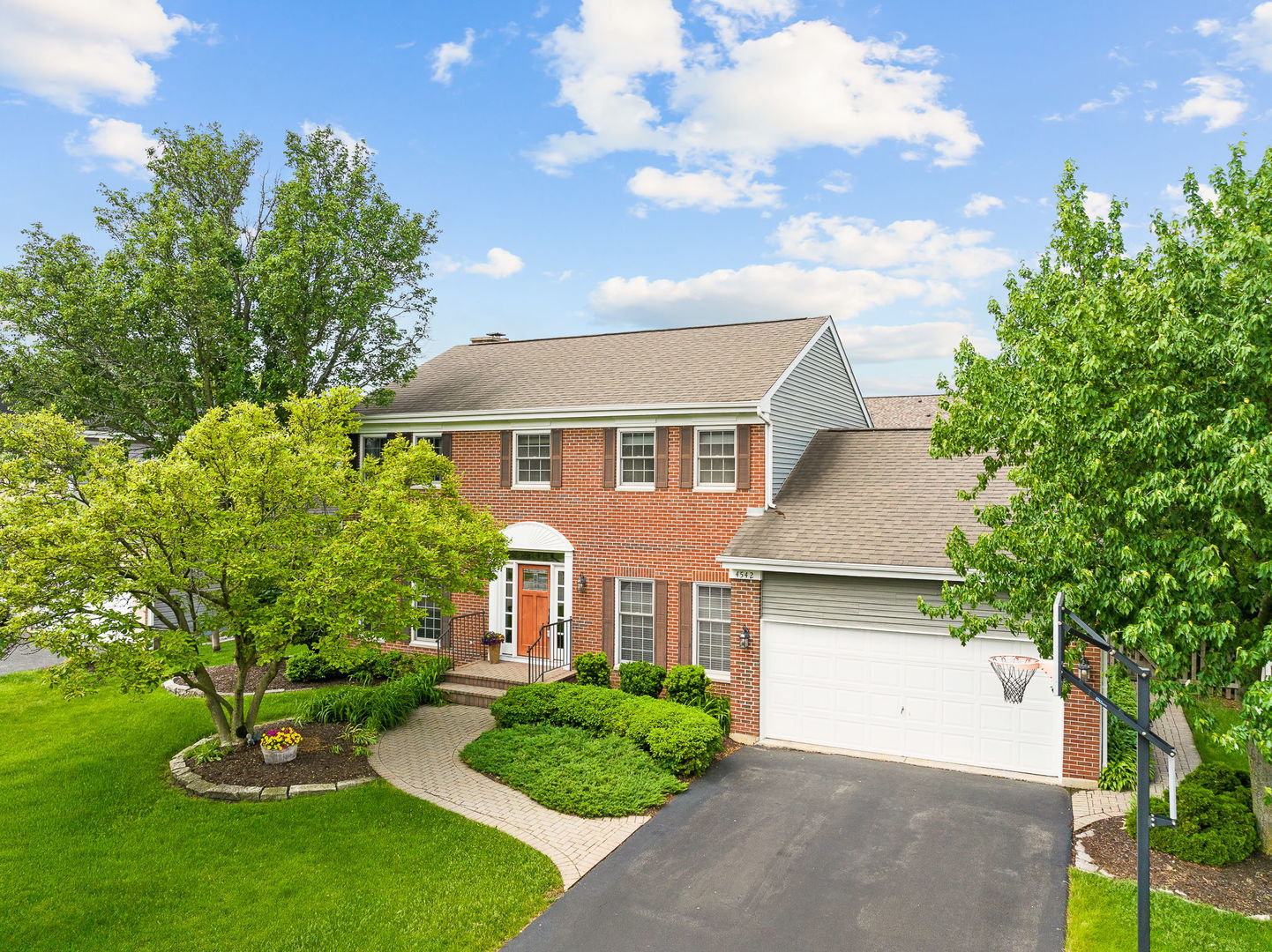 4542 Hatch Lane, Lisle, IL 60532