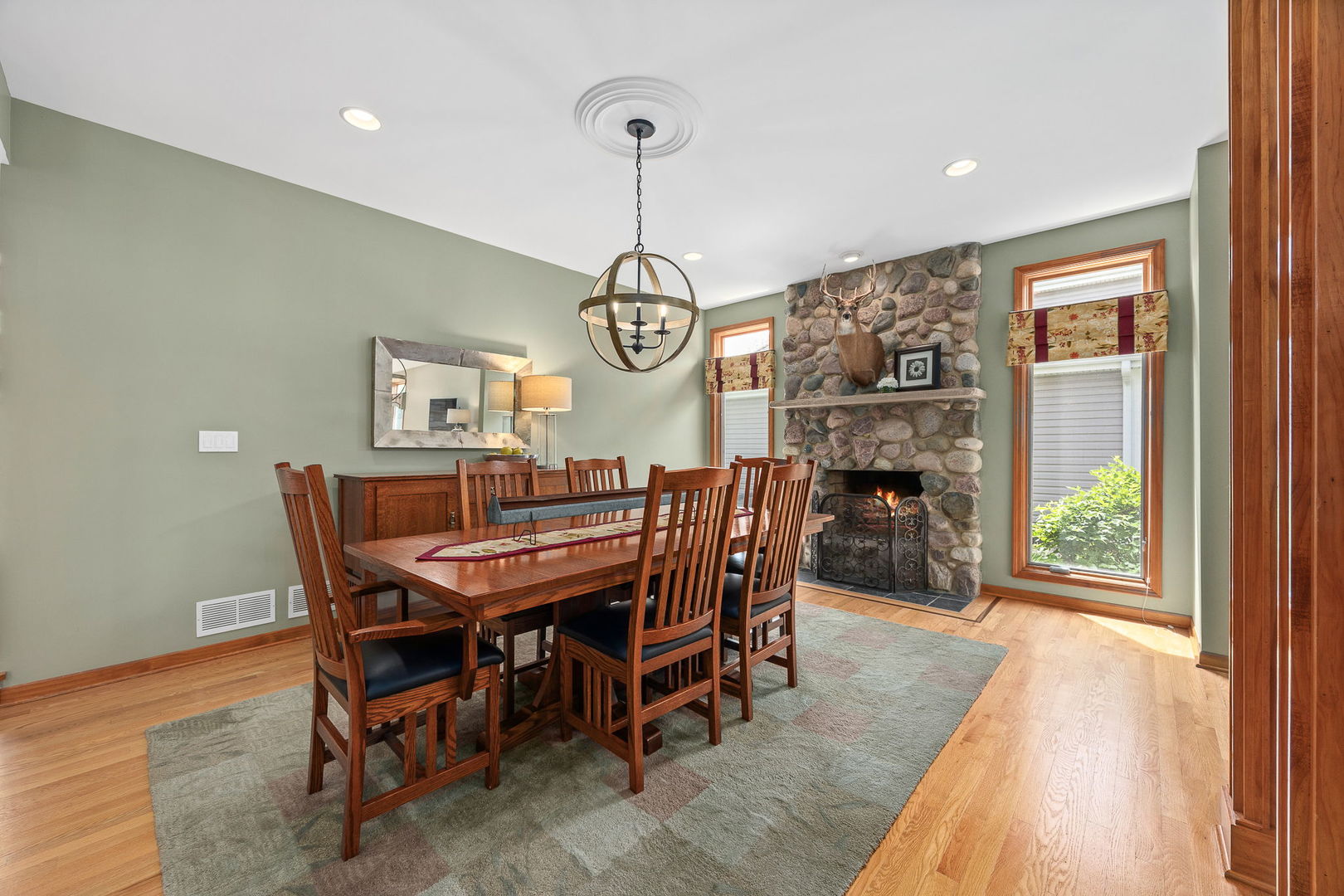 4542 Hatch Lane, Lisle, IL 60532