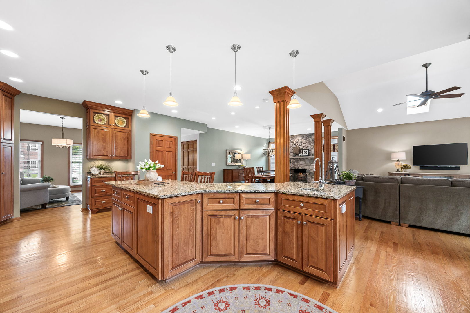 4542 Hatch Lane, Lisle, IL 60532