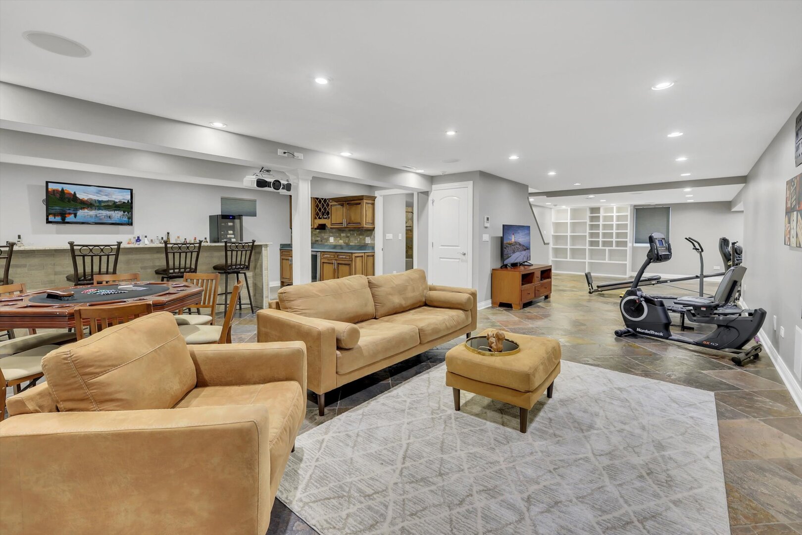 7 Sorrel Court, Lemont, IL 60439