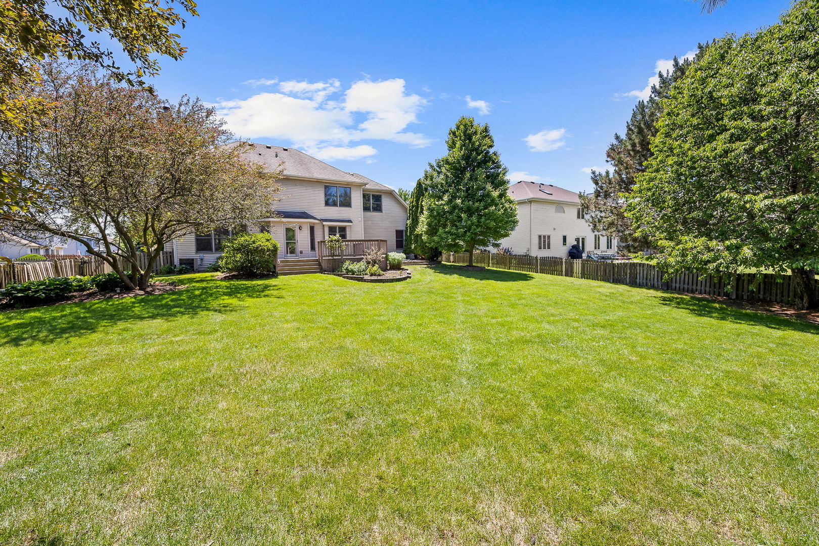 452 Windsor Drive, Oswego, IL 60543