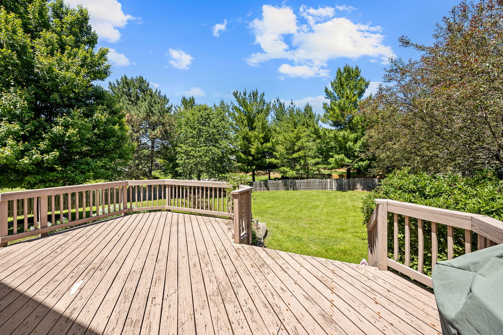 452 Windsor Drive, Oswego, IL 60543