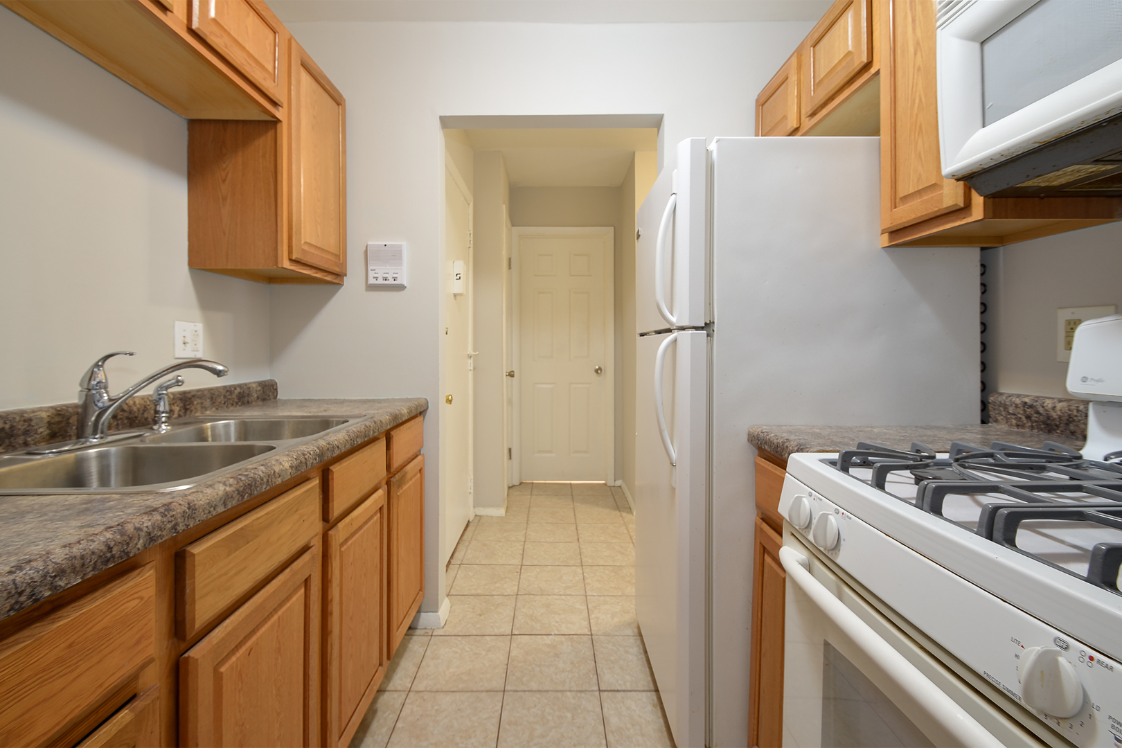 869 Trace Drive #104, Buffalo Grove, IL 60089
