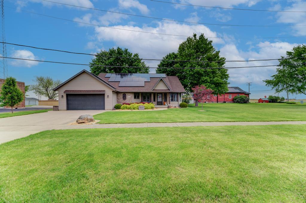 104 N Cedar Street, Gardner, IL 60424