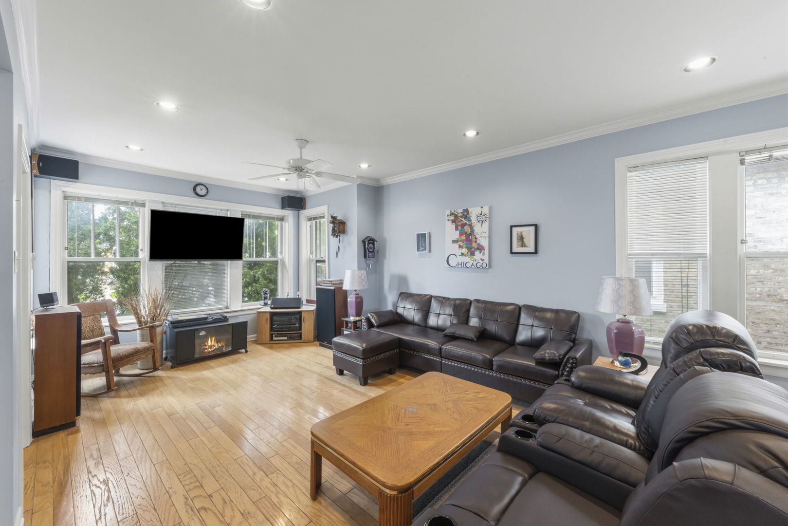 2831 N Kildare Avenue, Chicago, IL 60641