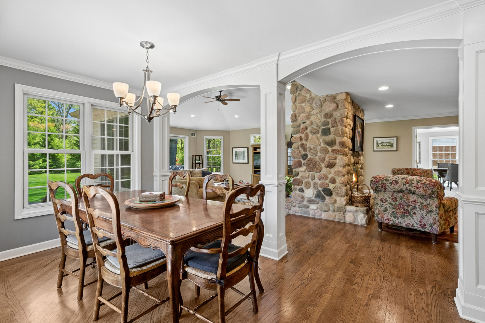 48 Fox Trail, Lincolnshire, IL 60069