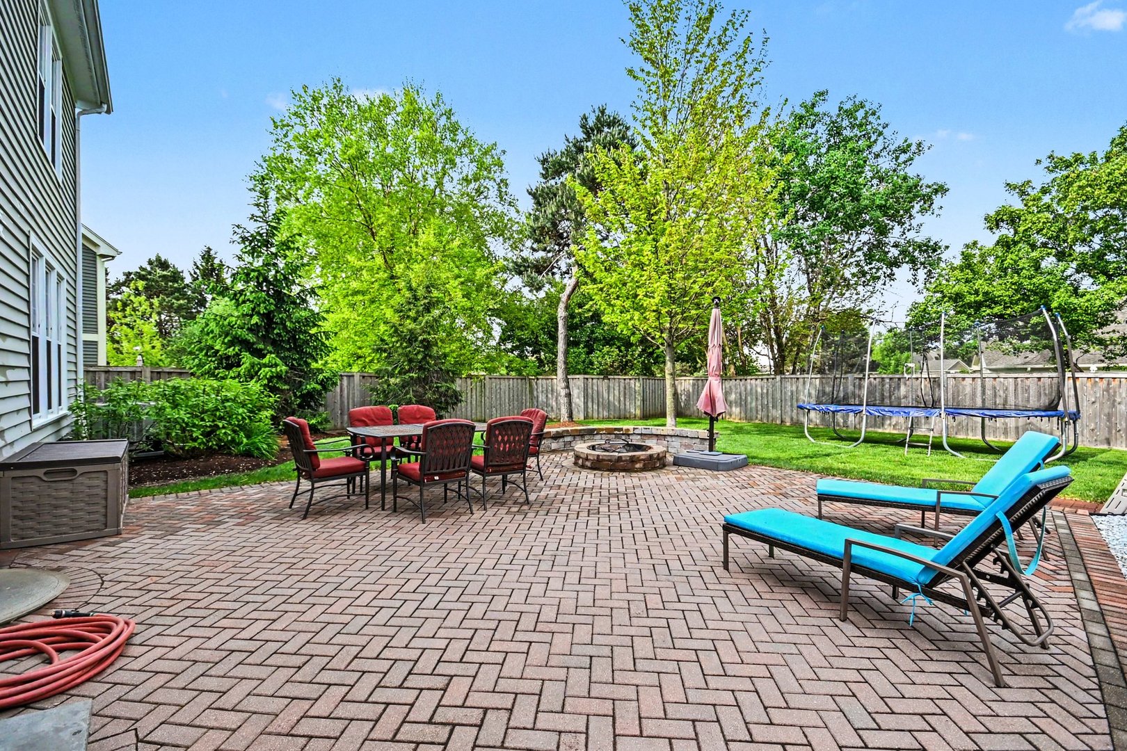17364 W Westwind Drive, Gurnee, IL 60031