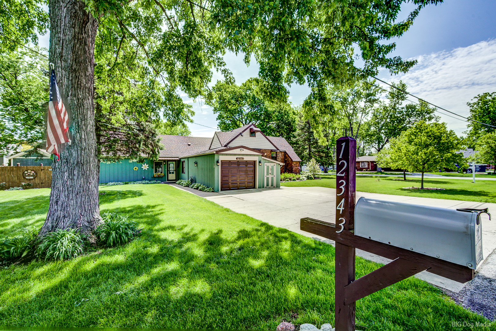 12343 S 70th Avenue, Palos Heights, IL 60463