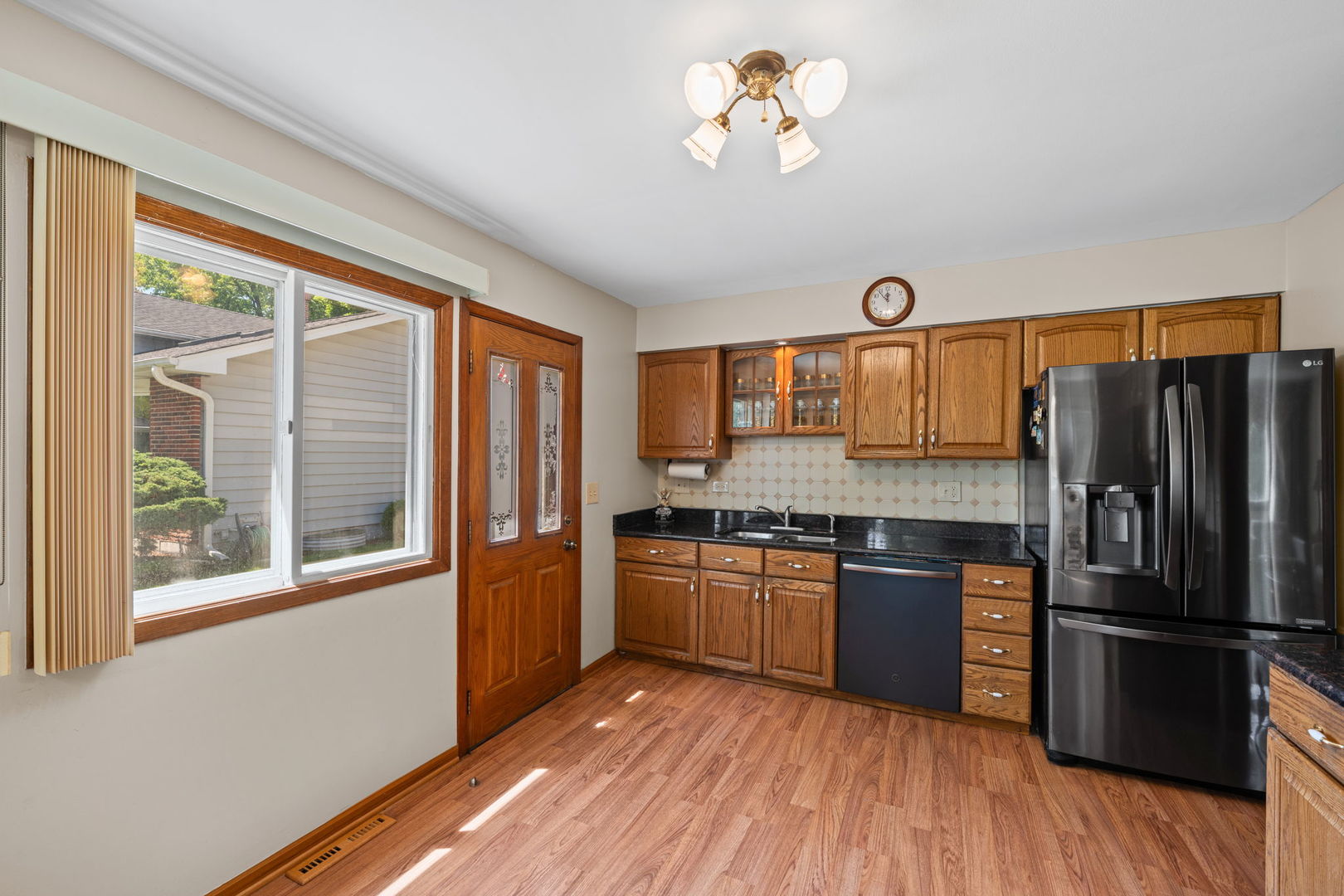 530 N Westwood Avenue, Lombard, IL 60148