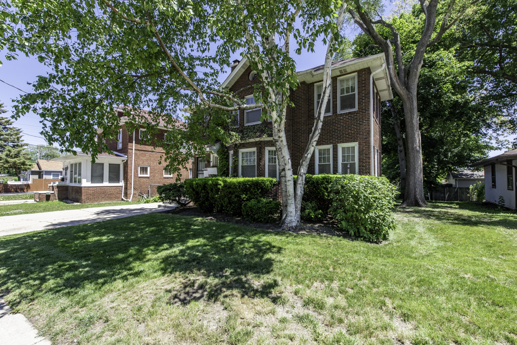 1609 N Sheridan Road, Waukegan, IL 60085