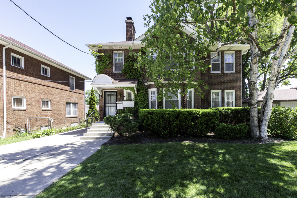 1609 N Sheridan Road, Waukegan, IL 60085