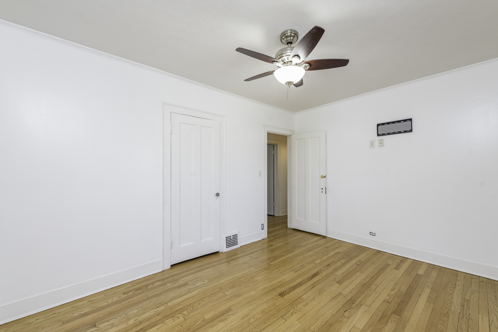 1609 N Sheridan Road, Waukegan, IL 60085