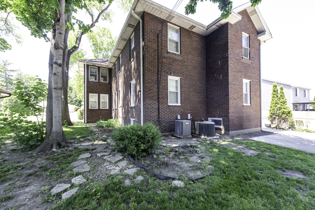 1609 N Sheridan Road, Waukegan, IL 60085