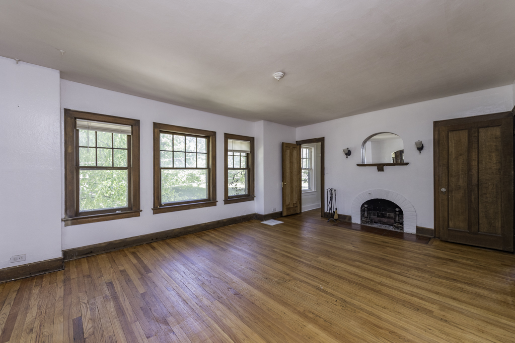 1609 N Sheridan Road, Waukegan, IL 60085