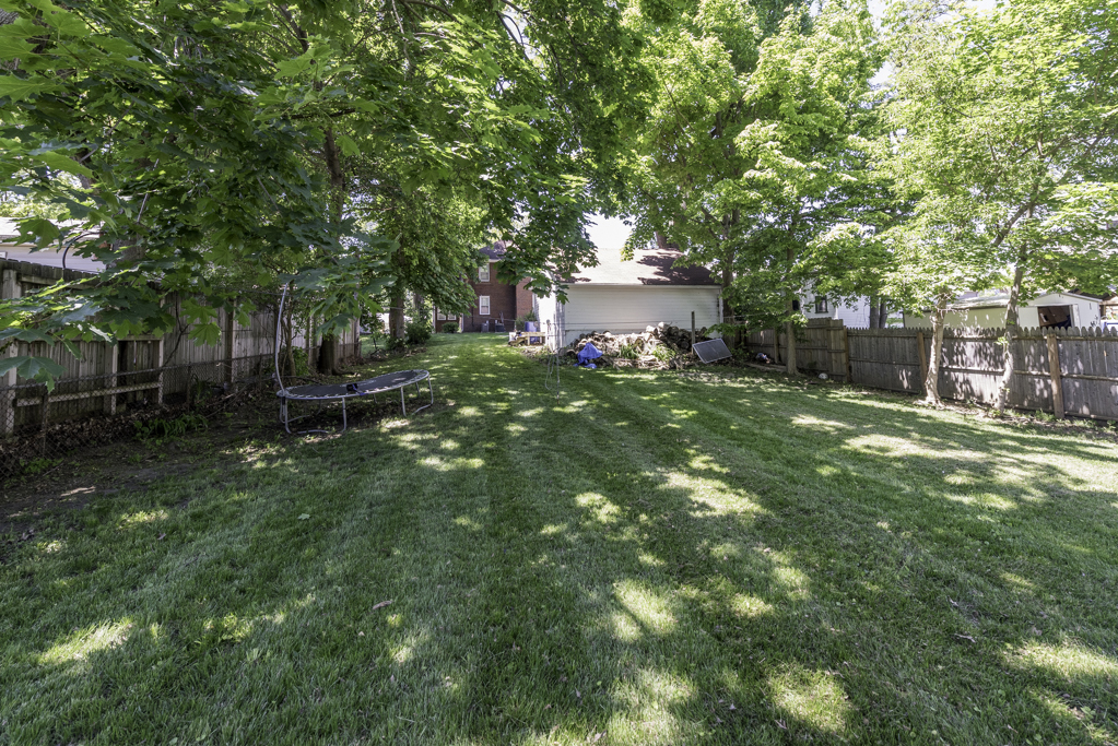 1609 N Sheridan Road, Waukegan, IL 60085