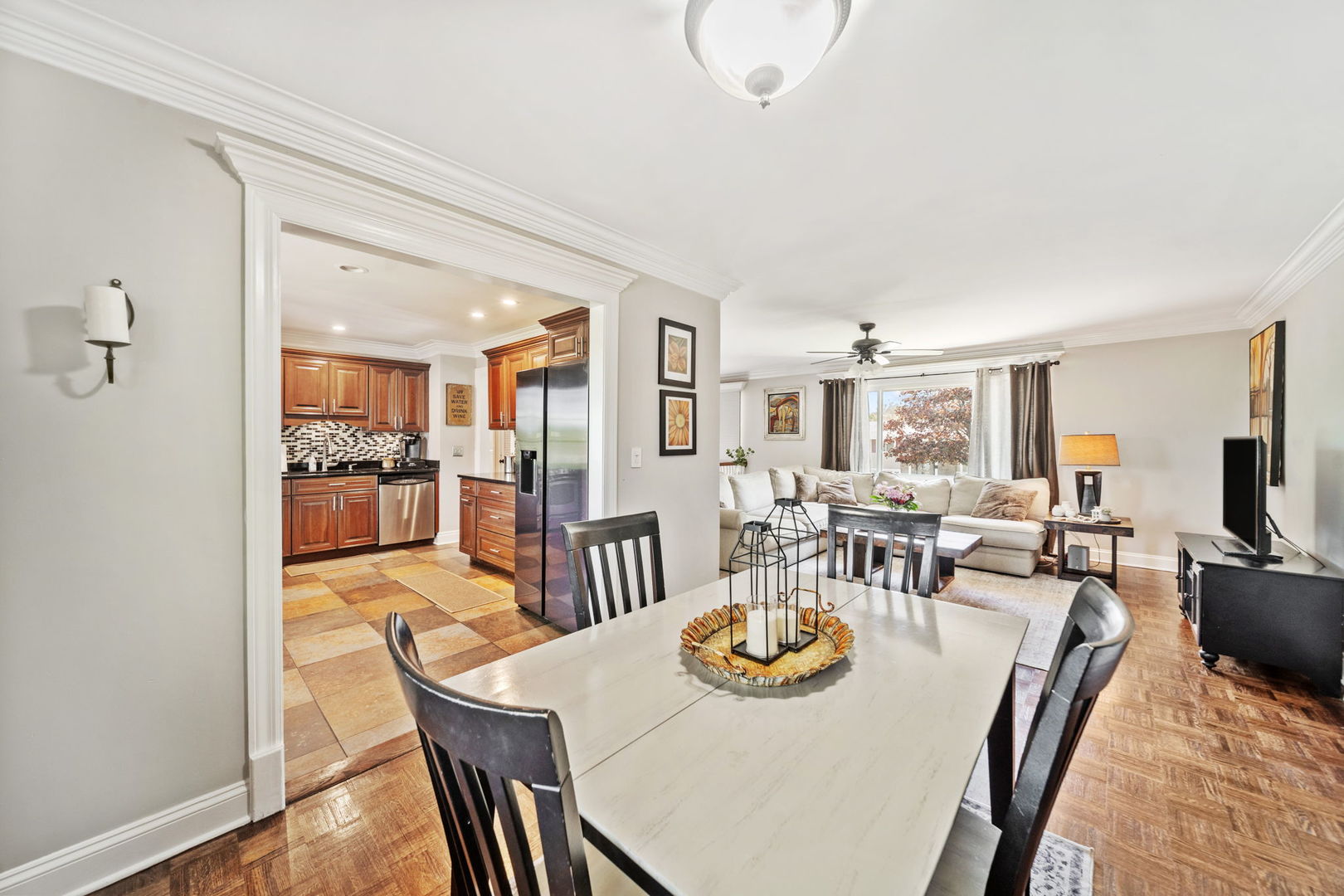 6402 Macarthur Drive, Woodridge, IL 60517