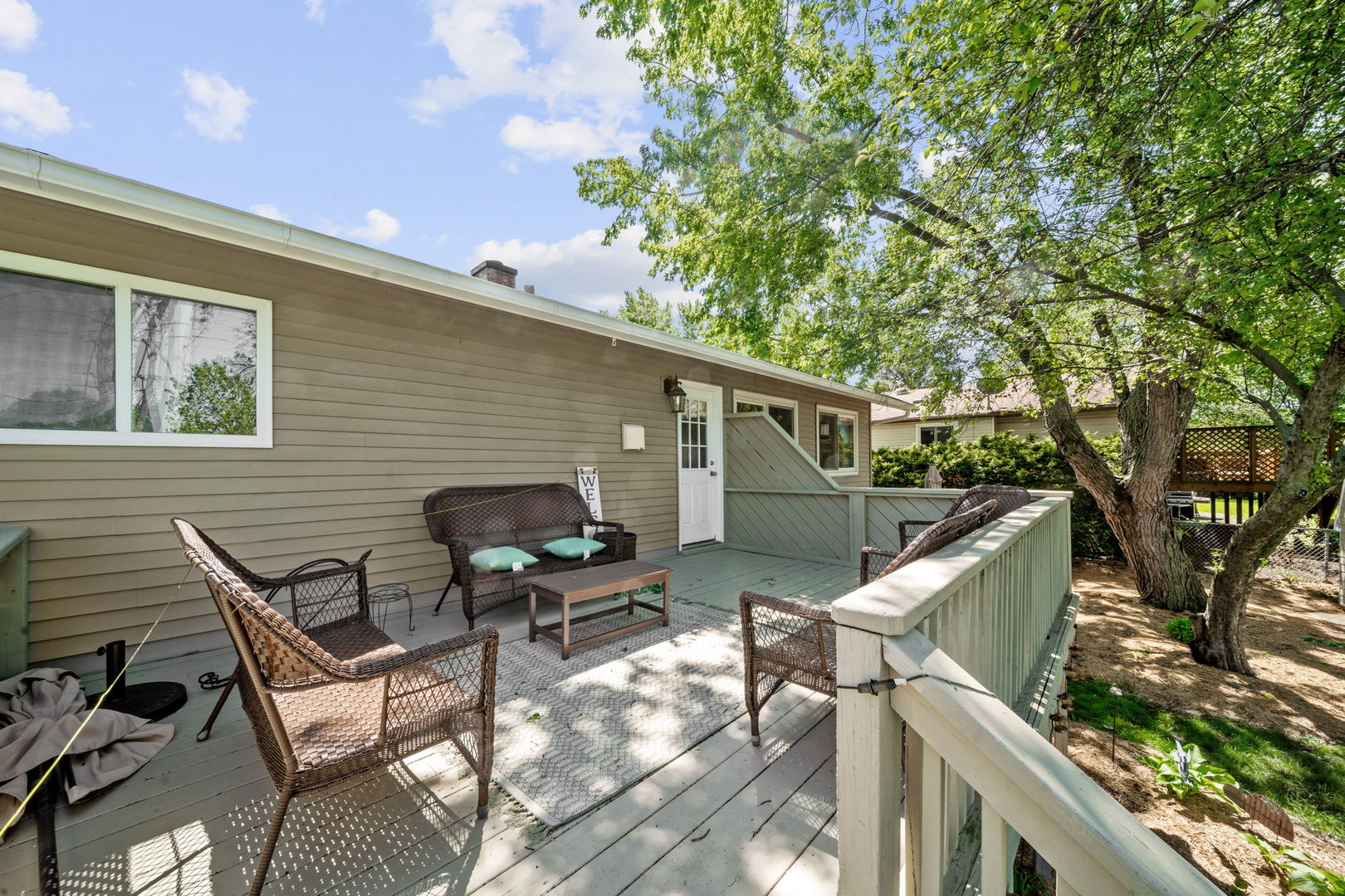 6402 Macarthur Drive, Woodridge, IL 60517