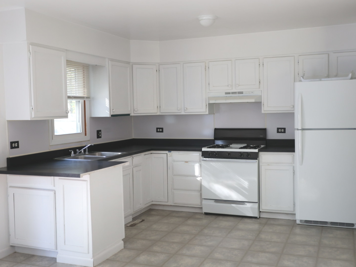 5412 E Wonder Lake Road, Wonder Lake, IL 60097