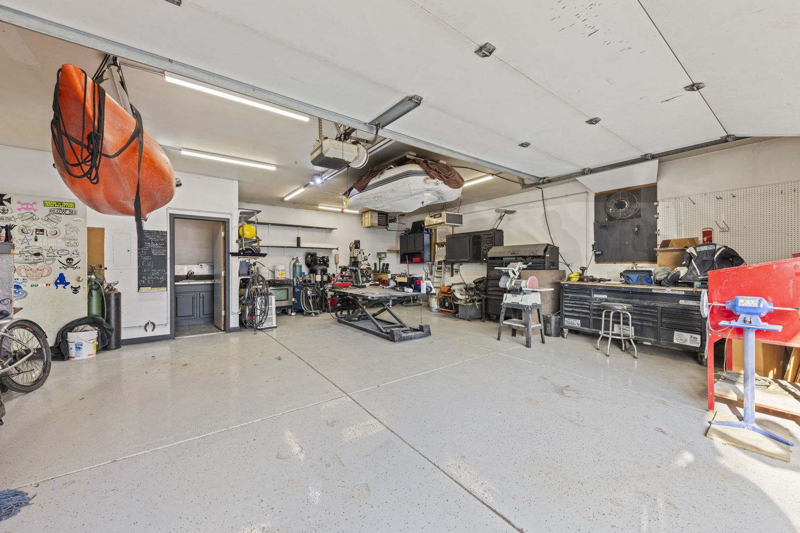 9001 E Mcevilly Road, Minooka, IL 60447