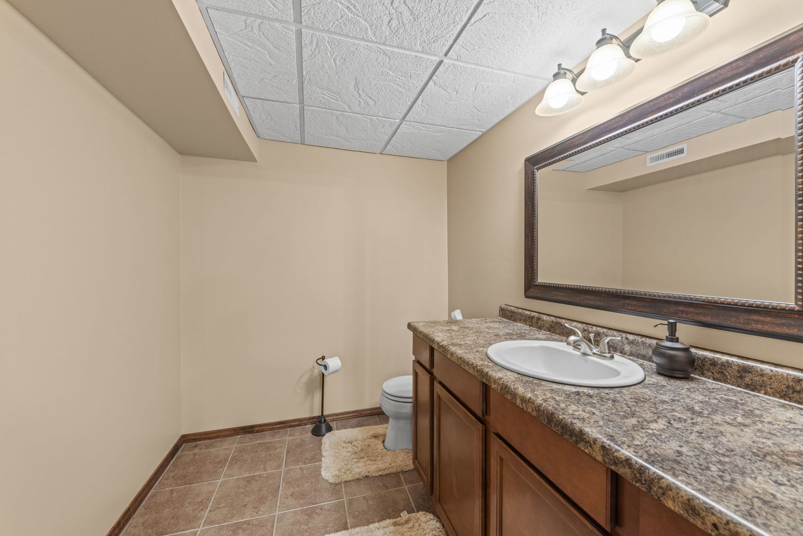 9001 E Mcevilly Road, Minooka, IL 60447