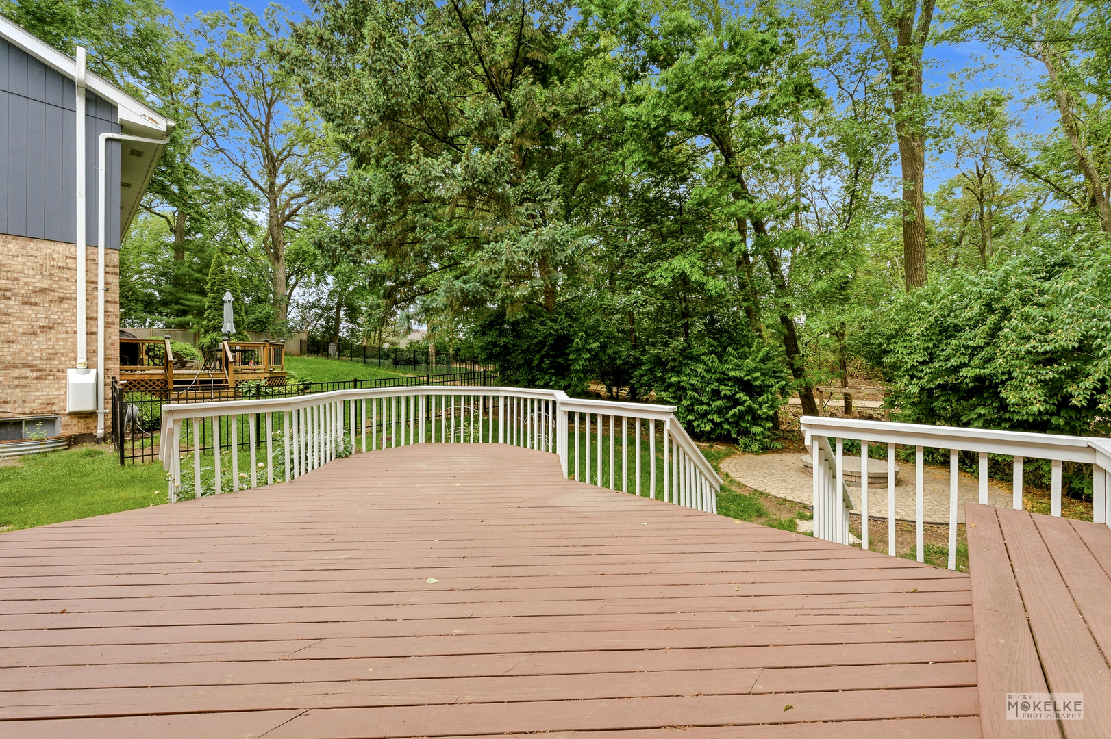 2340 Ridgewood Road, Lisle, IL 60532