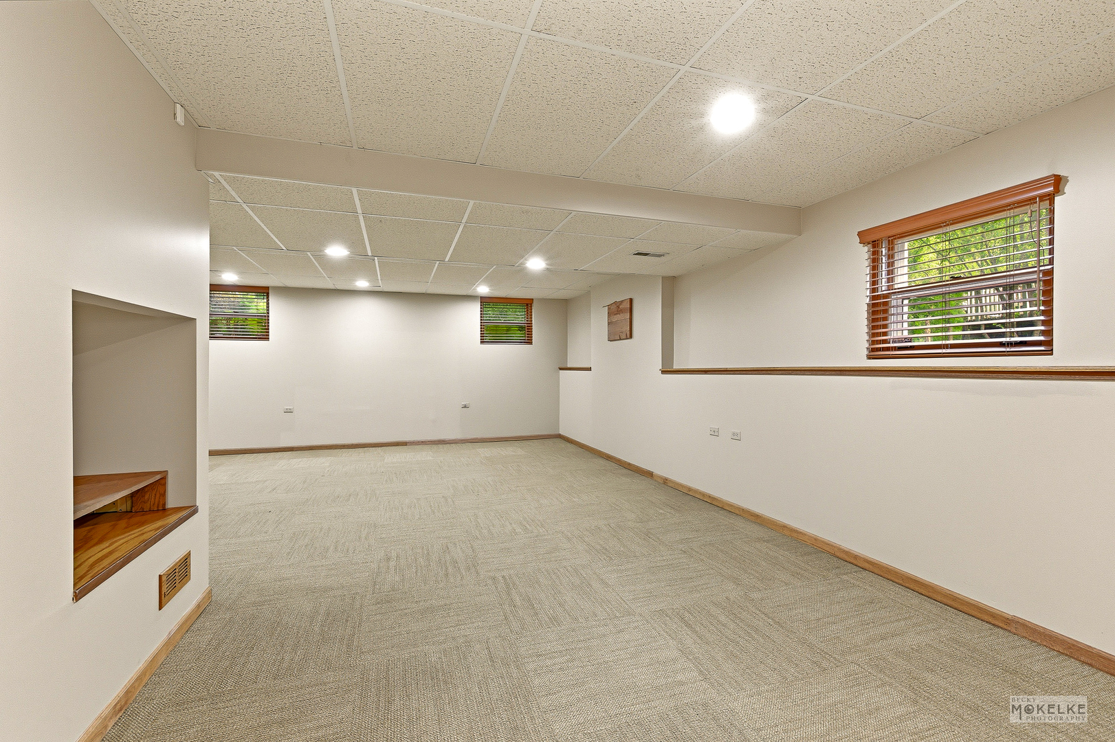 2340 Ridgewood Road, Lisle, IL 60532