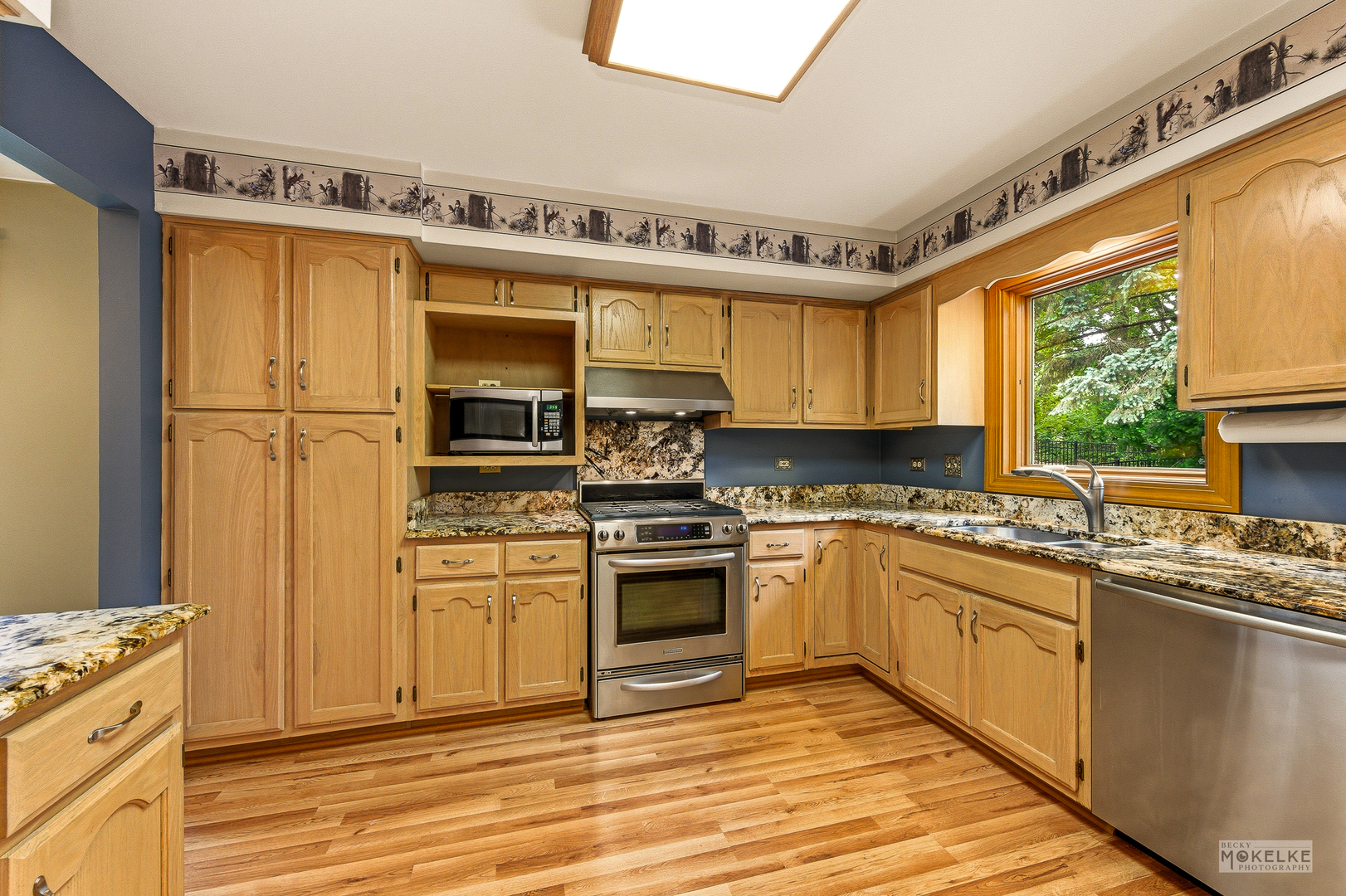 2340 Ridgewood Road, Lisle, IL 60532