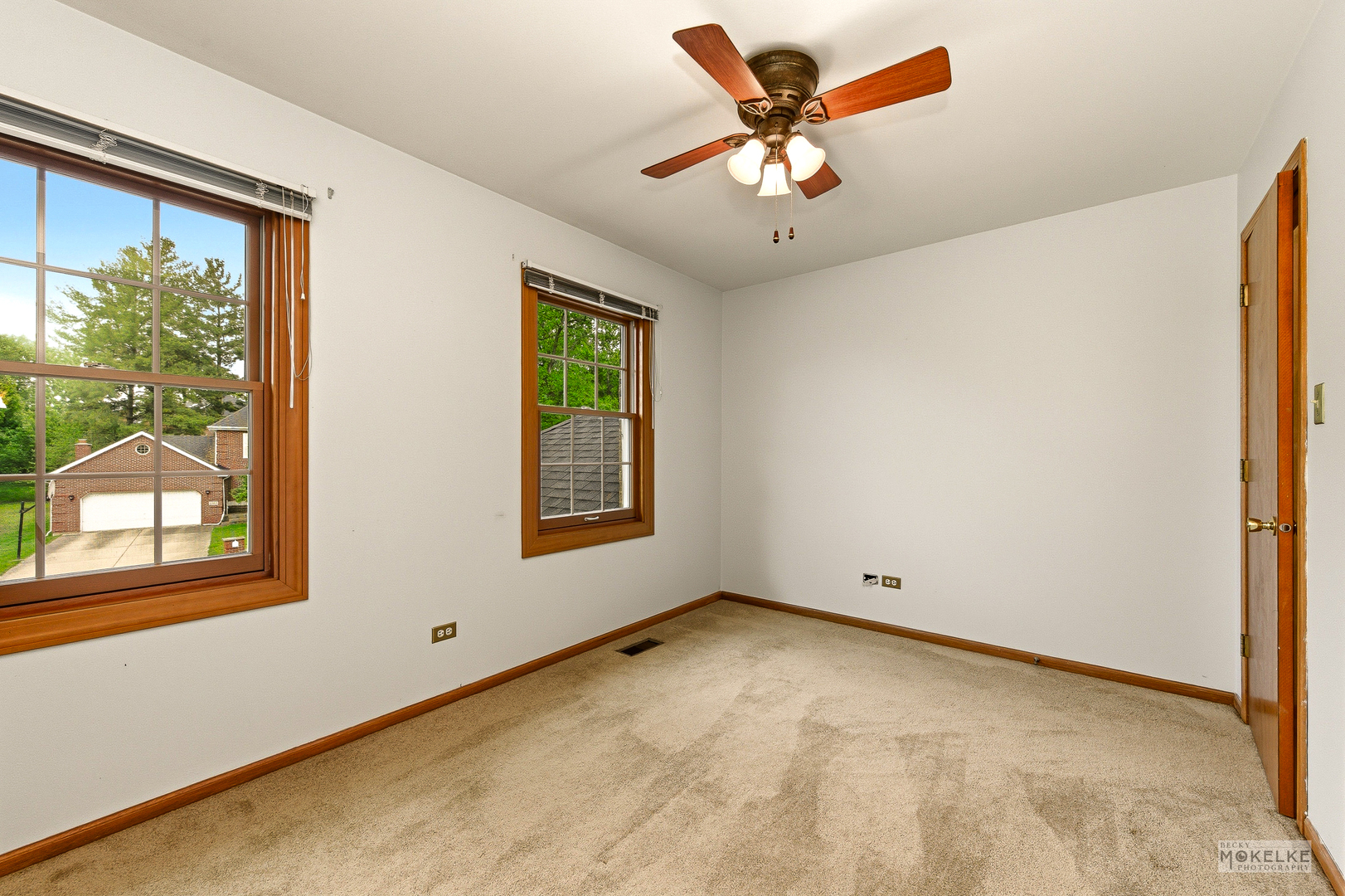 2340 Ridgewood Road, Lisle, IL 60532