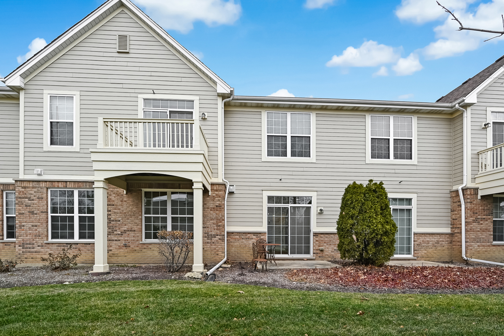 1339 Scarboro Road #605, Schaumburg, IL 60193