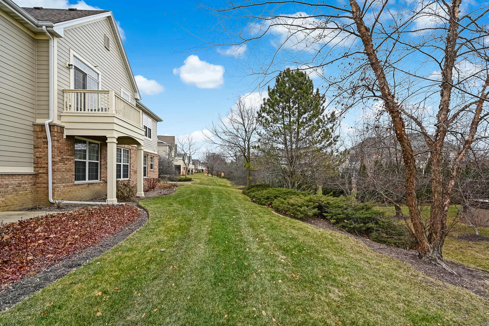 1339 Scarboro Road #605, Schaumburg, IL 60193