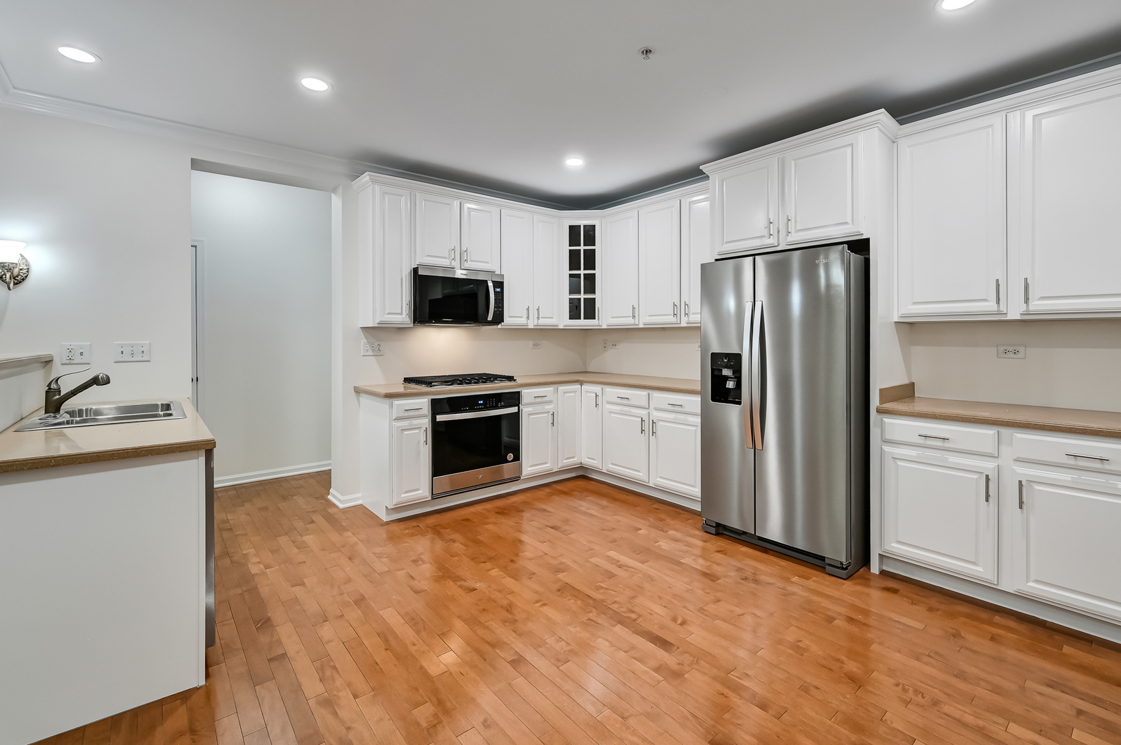 1339 Scarboro Road #605, Schaumburg, IL 60193