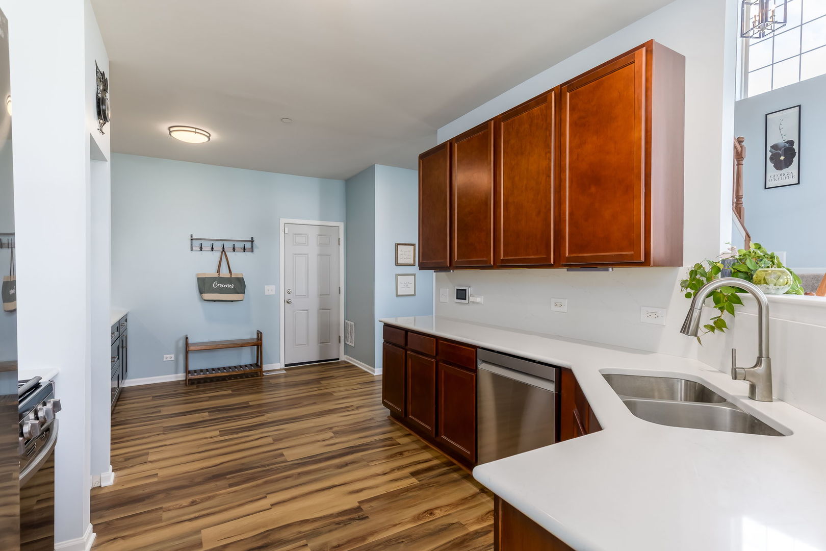 1877 Candlelight Circle, Montgomery, IL 60538