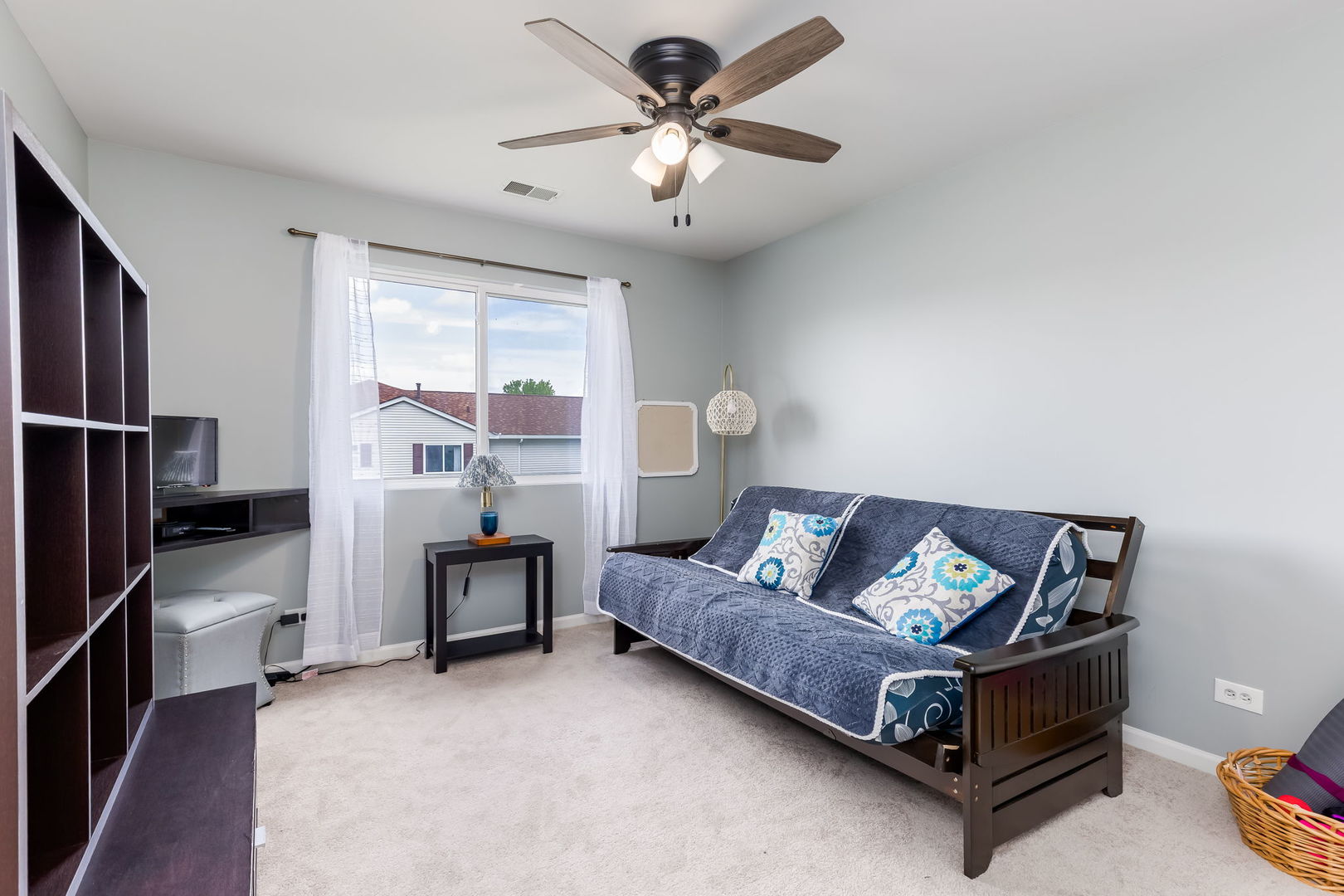 1877 Candlelight Circle, Montgomery, IL 60538