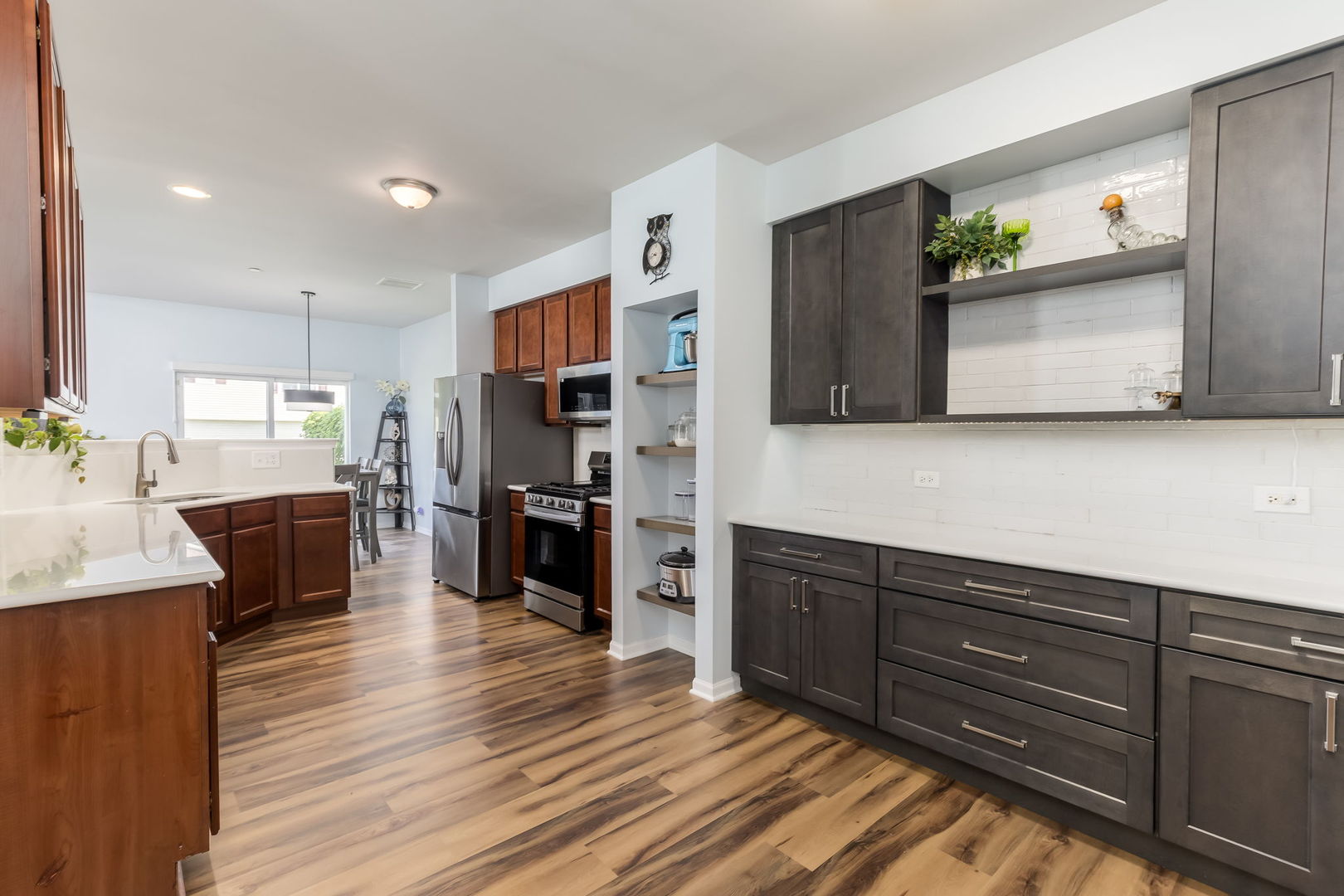 1877 Candlelight Circle, Montgomery, IL 60538