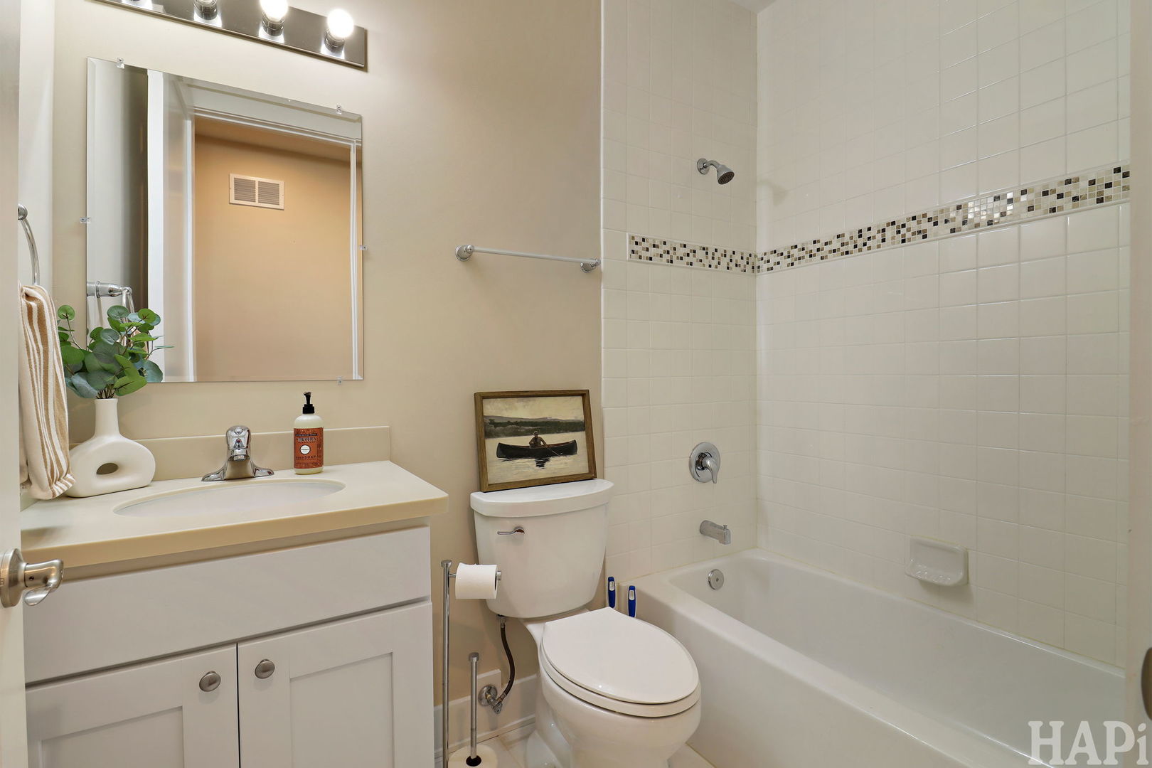 40491 N South Newport Drive, Antioch, IL 60002