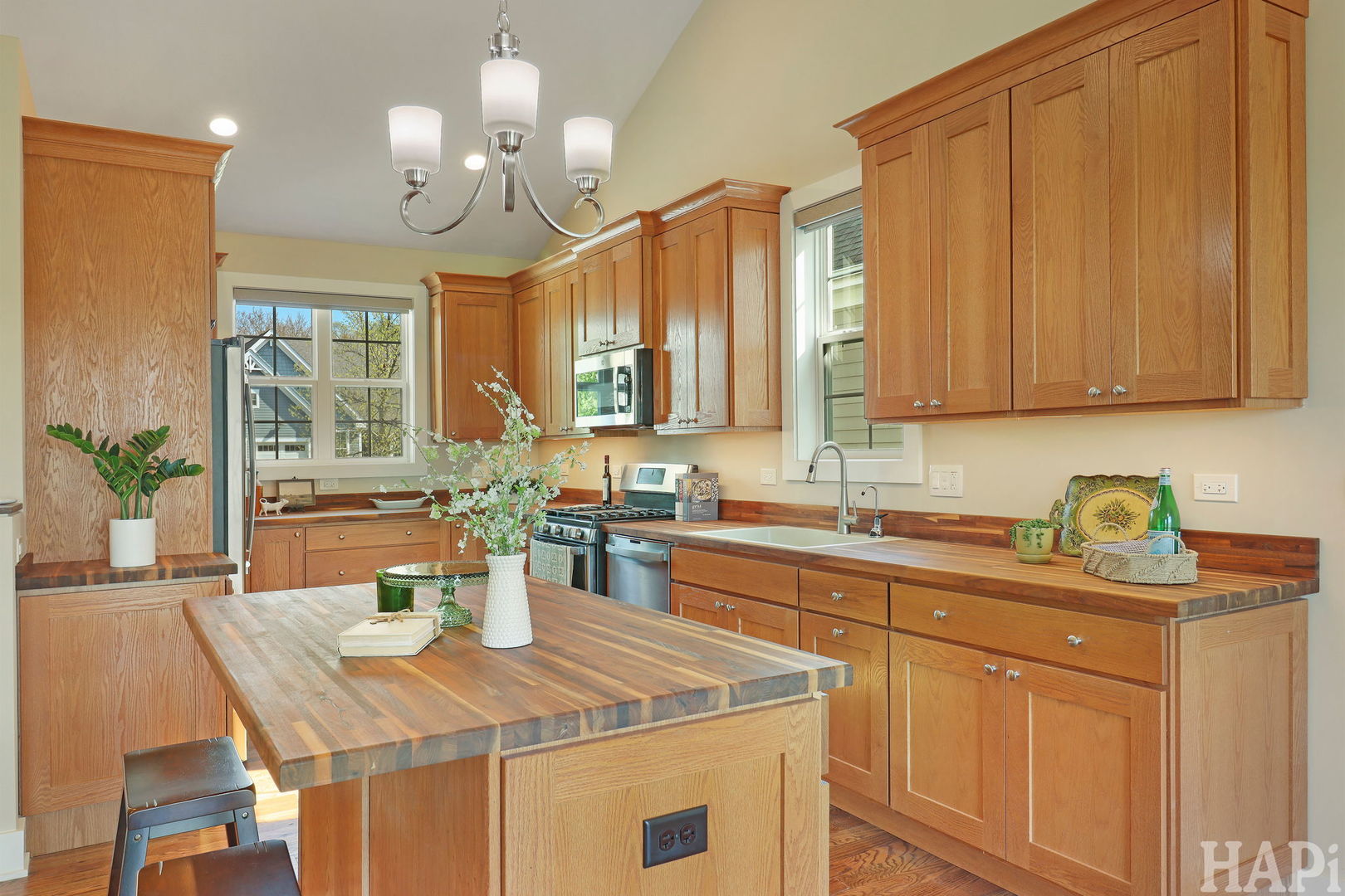 40491 N South Newport Drive, Antioch, IL 60002