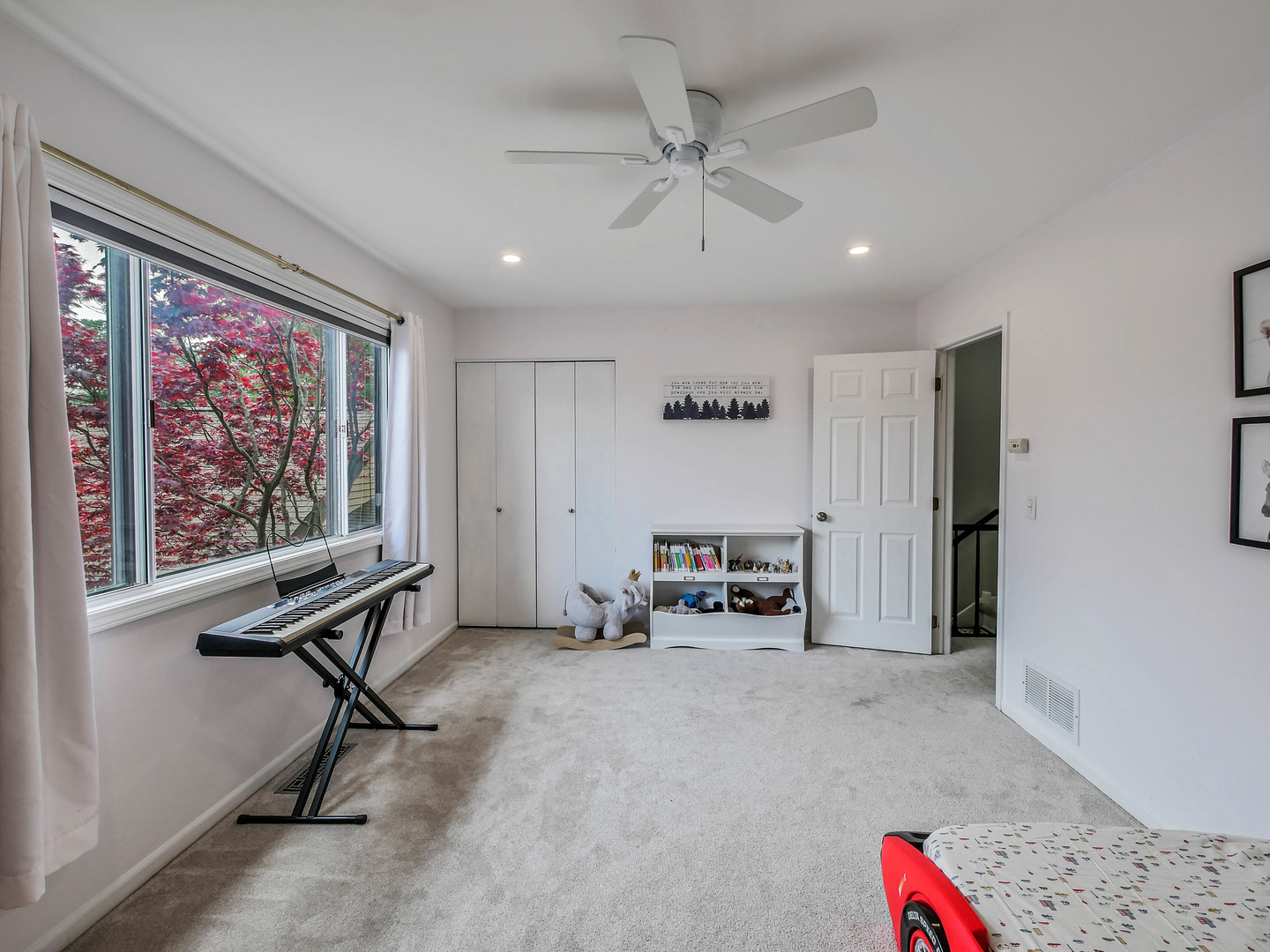 1336 Fairfax Lane, Buffalo Grove, IL 60089