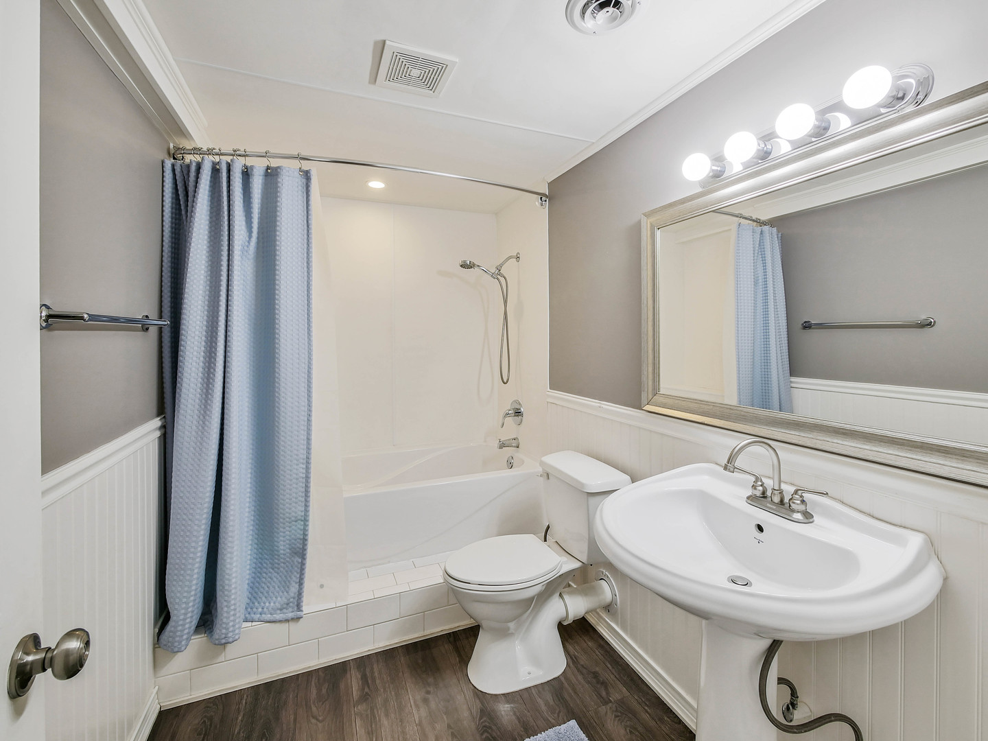 1336 Fairfax Lane, Buffalo Grove, IL 60089