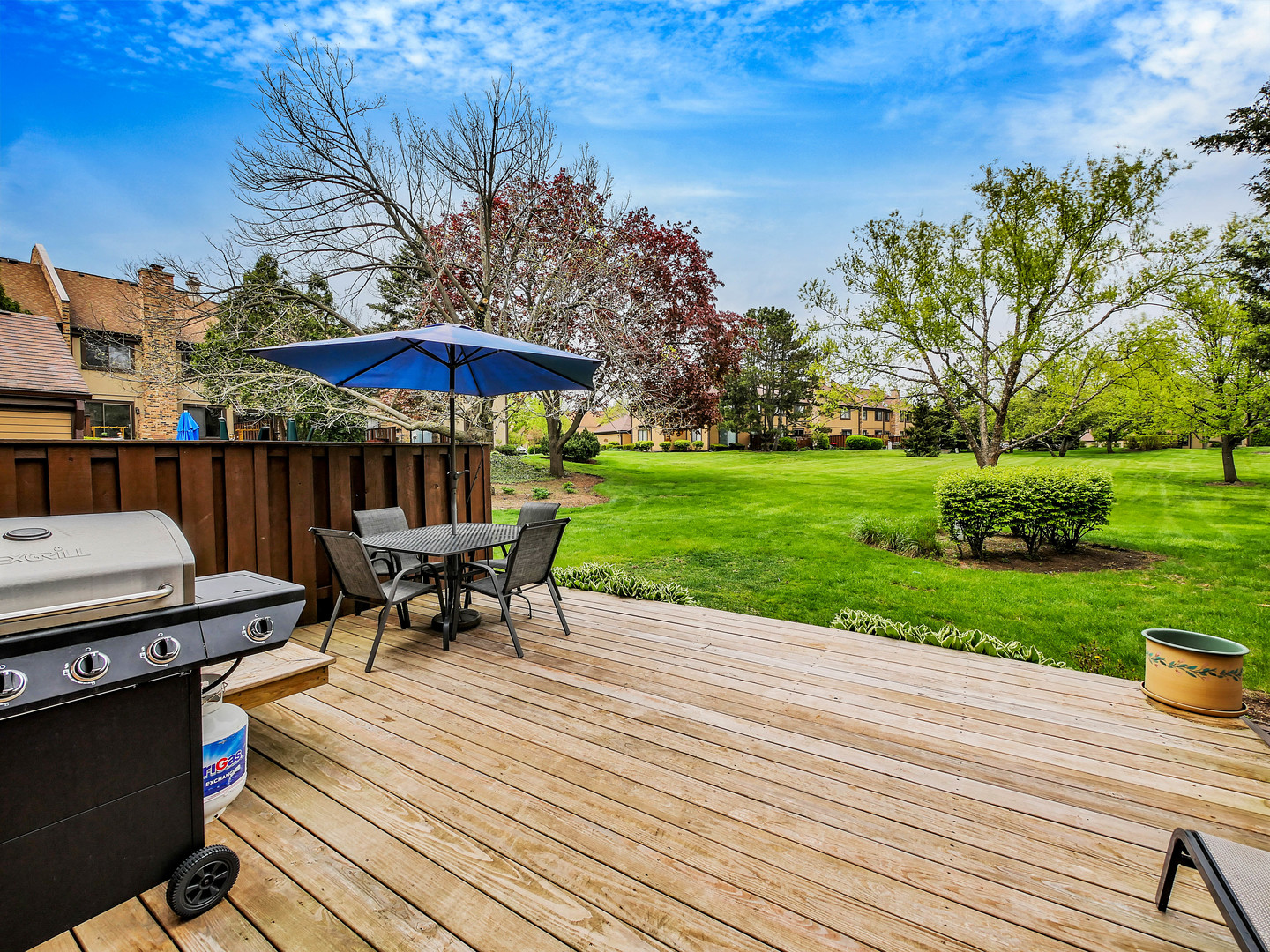 1336 Fairfax Lane, Buffalo Grove, IL 60089