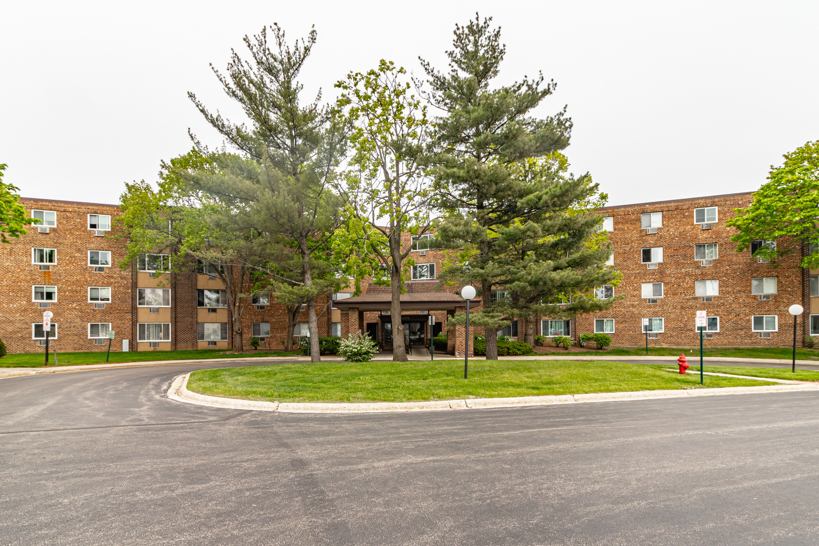 1475 REBECCA Drive #422, Hoffman Estates, IL 60194