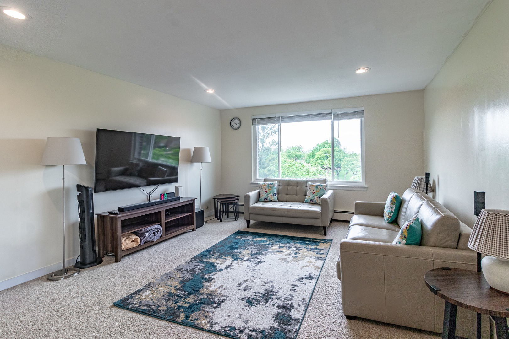 1475 REBECCA Drive #422, Hoffman Estates, IL 60194
