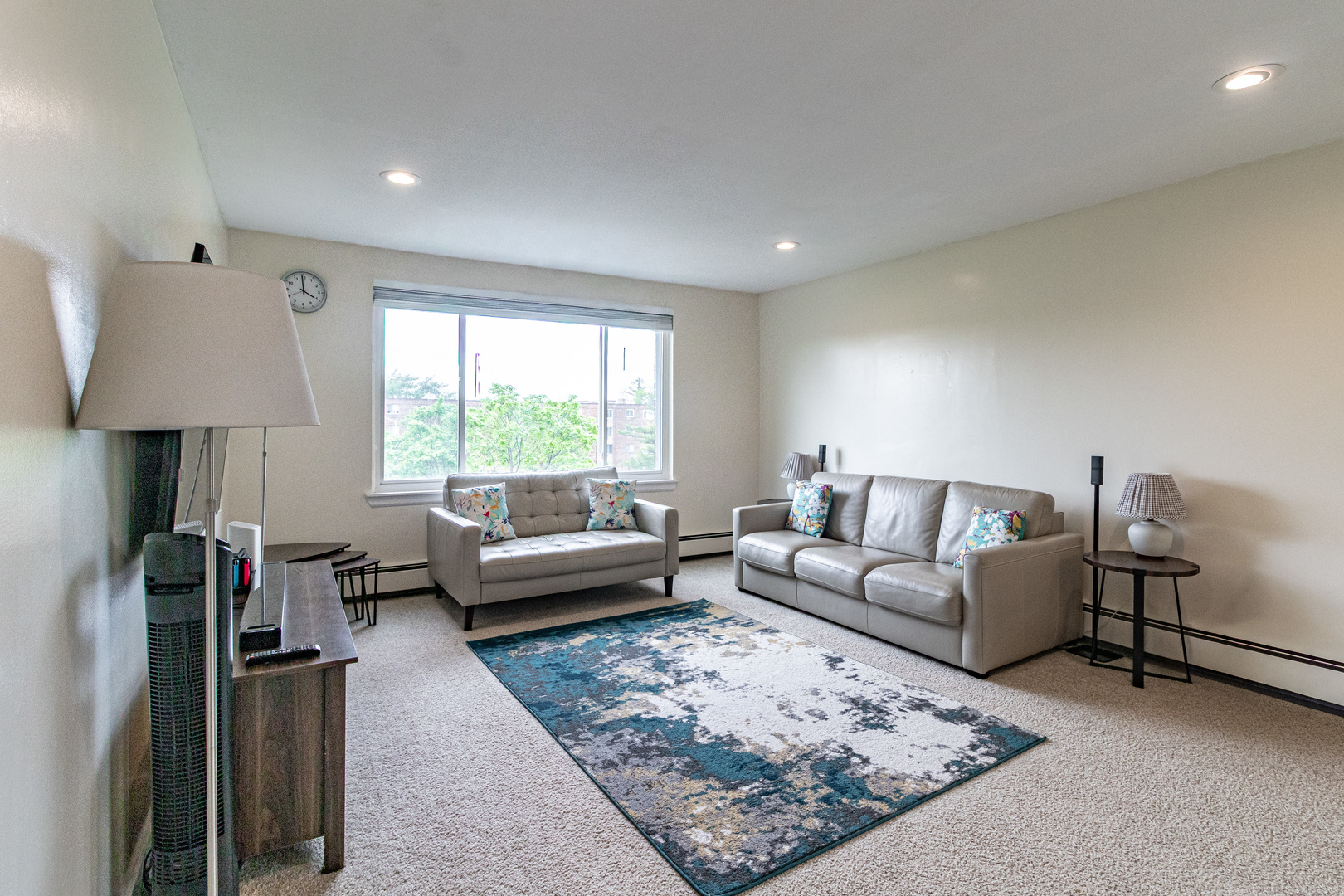 1475 REBECCA Drive #422, Hoffman Estates, IL 60194